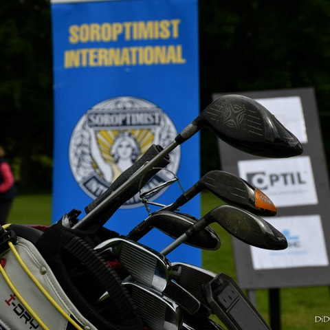 Journée Caritative de Golf : Le Club Soroptimist Val Brabant-Waterloo Collecte des Fonds pour L’Eglantier et Infirmiers de Rue