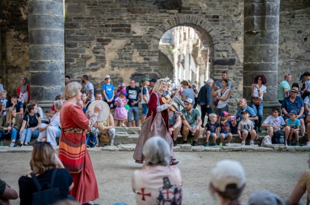 Les Médiévales 2024 : Un voyage dans le temps à l’Abbaye de Villers