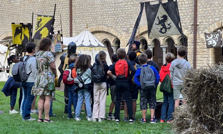 Les Médiévales de Nivelles : Plongée au cœur du Moyen-Âge avec "Les Saints d’alenTour"